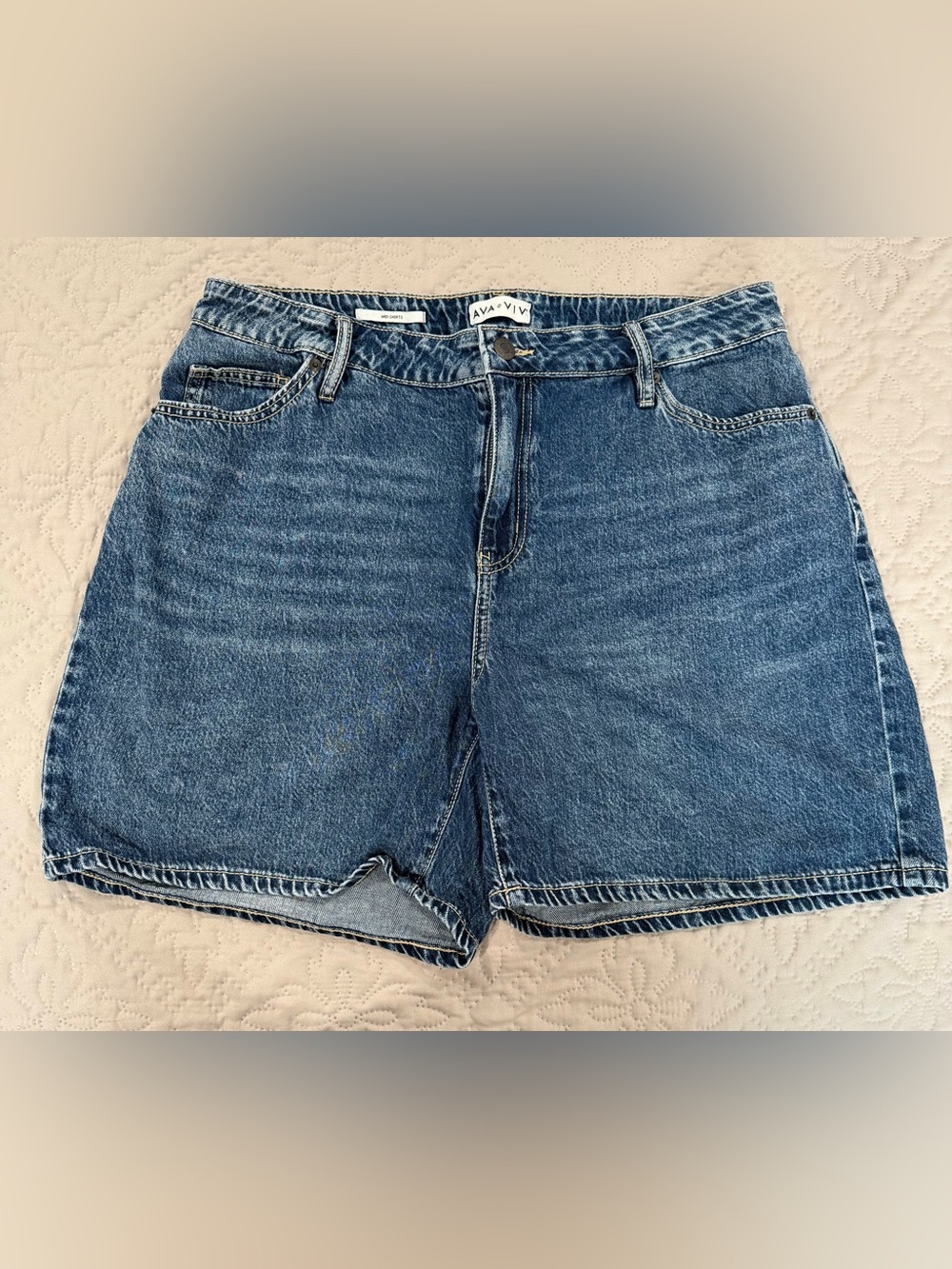 Ava & Viv Midi Denim Shorts Size 16 Medium Wash High Rise